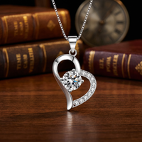 Collier pour femme en argent sterling 925 avec pendentif cœur en moissanite taille ronde 6 mm 0,8 ct, vente en gros, best-seller