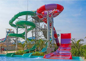 Kommerzielle riesige Wasserpark ausrüstung Resort Platz Erwachsenen Aqua Spielplatz Fiberglas große Bumerang Rutsche - Product Image 5