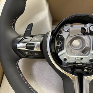 <span class=keywords><strong>Volante</strong></span> deportivo <span class=keywords><strong>M</strong></span> de cuero con tira negra para <span class=keywords><strong>BMW</strong></span> 5 Series F10 F20 F23 F30 F32 F33 F36 E70 X6 E71 E88 E90 <span class=keywords><strong>1</strong></span> Series X3 M2 - Product Image 6