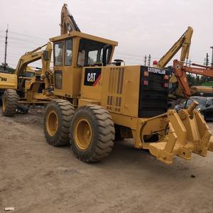Niveleuse à moteur CAT 140K d'occasion, d'origine japonaise, faible nombre d'heures, peinture d'origine, certifiée CE, lame complète, pour la construction routière et le nivellement des terres. - Product Image 2