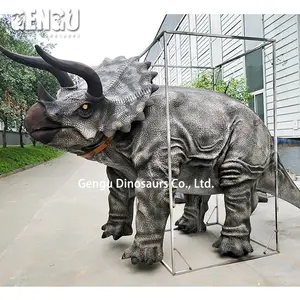 ชีวิตขนาดไดโนเสาร์เครื่องแต่งกายผู้ใหญ่ Triceratops เครื่องแต่งกาย