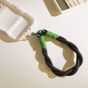 Dragonne <span class=keywords><strong>courte</strong></span> universelle anti-perte avec étiquette patch Bracelet de couleur tissé en nylon étui de téléphone corde suspendue lanière de téléphone portable - Product Image 6