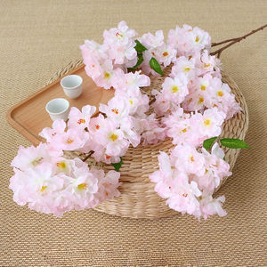 Fleurs artificielles en soie à 3 branches, branche de cerisier en fleurs, 110 cm de long, floraison gracieuse, branche de sakura artificielle à 3 branches - Product Image 4