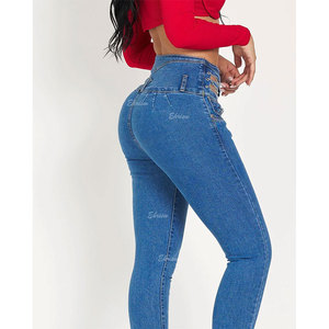Jean Skinny bleu délavé avec chaîne et découpe - Product Image 3