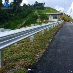 מעקה בטיחות H הודעה כביש בטיחות מערכת 550g אבץ מעקה בטיחות כביש פלדה התרסקות מחסום H קרן מגולוון להגמיש קרן מעקה בטיחות - Product Image 4