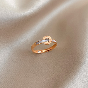 Bagues de luxe avec <span class=keywords><strong>boucle</strong></span> en or pour <span class=keywords><strong>femme</strong></span>, bijoux tendance, personnalisés, en acier inoxydable, avec nom de fiançailles - Product Image 3