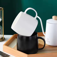 Tasse à café en céramique brillante de 16 onces avec un design moderne, lave-vaisselle et micro-ondes, cadeaux de Noël personnalisés et écologiques vente en gros
