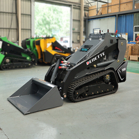 Derette V1000 Pro Mini Skid Steer Loader Kubota D902 Engine 25HP Compact Tracked Skid Steer XC1100 untuk Pekerja Lanskap Profesional.
