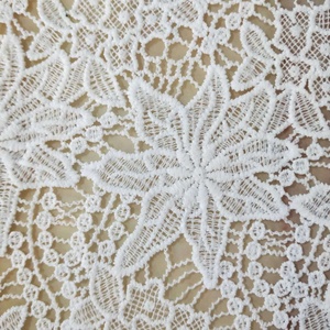 Tessuto <span class=keywords><strong>Bianco</strong></span> di Alta Qualità con Motivo a Fiocco di Neve Traforato, Ricamo 3D in <span class=keywords><strong>Pizzo</strong></span>, Seta di Latte/Poliestere/Nylon per Abiti da Sposa e Copriletti - Product Image 6