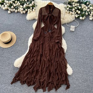 Abito Lungo con Spalline Stile Vacanza al Mare, Nuovo Arrivo Estate 2026, Sexy ed Elegante, con Pieghe, per Donna (Europa e America) - Product Image 2