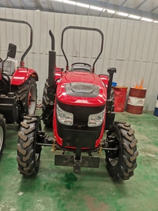 Fabriqué à Luoyang, tracteur agricole 4x4 de petite taille, vente directe d'usine - Product Image 4