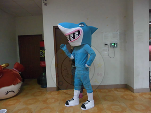 Costume de poisson <span class=keywords><strong>bleu</strong></span> / Costume de mascotte de <span class=keywords><strong>requin</strong></span> / Costumes de mascotte de cosplay Chine - Product Image 2