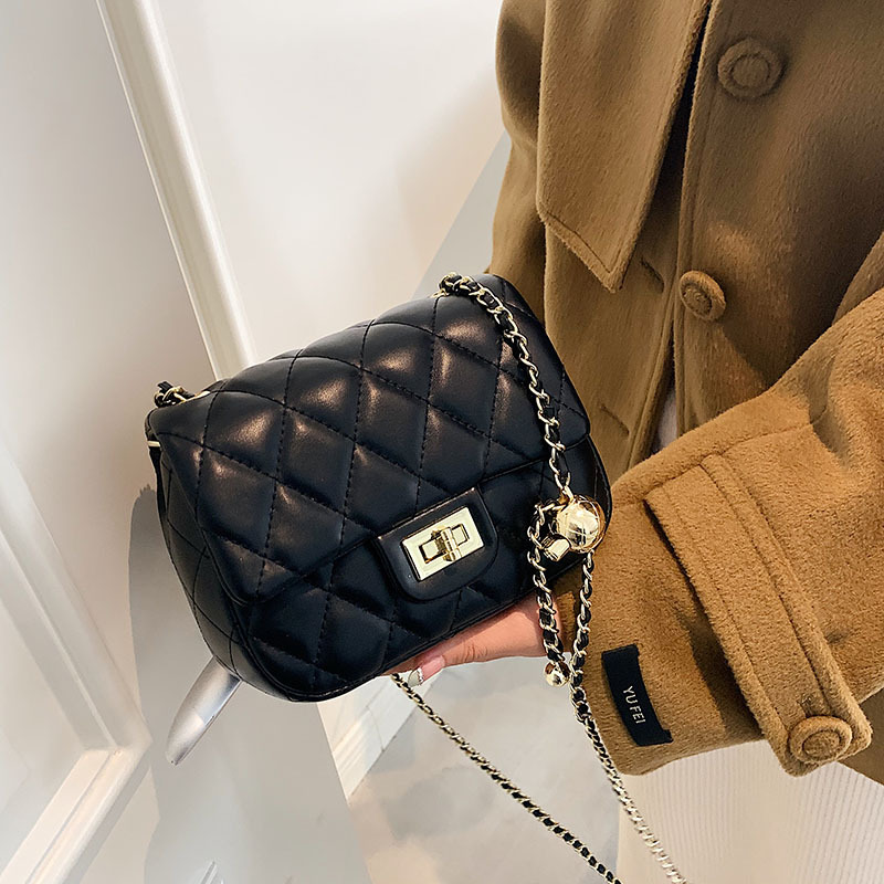 2024 New Fashion Leather Chain Strap Shoulder Bag Wholesale