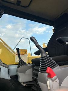 Excavatrice Komatsu d'occasion de 11 tonnes et 13 tonnes, fabrication japonaise d'origine, PC110 PC130 PC130-6 PC130-8, équipement d'excavation de taille moyenne - Product Image 6