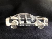 Artisanat en verre cristal, modèle de voiture gravé au laser fait à la main, cadeau créatif pour la décoration intérieure et les cadeaux promotionnels d'entreprise