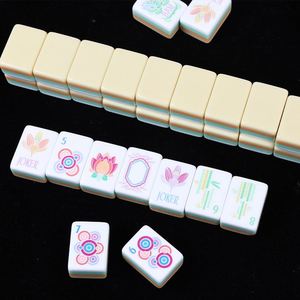 166 pièces de Mahjong Américain en Acrylique Jaune à Quatre Couches de 30 mm, Blocs de Couleurs, pour Jeu Manuel et Divertissement - Product Image 2