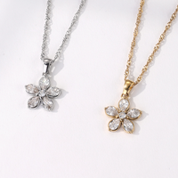 Kalung Liontin Bunga Emas Perak Custom dengan Kristal Marquise dan Rantai Tali Terpilin untuk Wanita