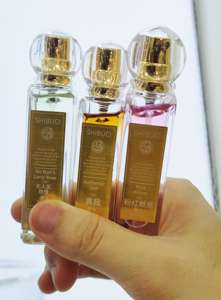 Parfum de poche personnalisé 12 ml, bouchon rond transparent, parfum de voyage pour <span class=keywords><strong>le</strong></span> corps, longue durée, unisexe - Product Image 2