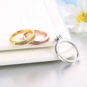 Set di Anelli Impilabili da Sposa per Donna, Solitario Rotondo in Zirconia Cubica, Fascia Semi-<span class=keywords><strong>Eternity</strong></span> con Pavé, Gioiello Promessa di Matrimonio in Tre Tonalità, Regalo - Product Image 5