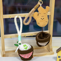 Vente en gros et au détail : Adorable porte-clés en peluche doux en forme de plante en pot (ail et gingembre) avec pot détachable, pour sac à dos