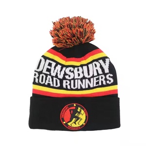 Gorro de Pescador Tejido de Invierno con Diseño Personalizado y Logotipo Propio, Gorro de Calavera a Cuadros con Borde Enrollable, Apto para Hombres y Mujeres, Ideal para Viajes y Playa - Product Image 1