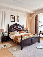 Lit King Size en Bois Massif de Chêne Européen Antique, Tête de Lit Rembourrée en Cuir Sculpté, Ensemble de Chambre Luxueux et Durable Inclus