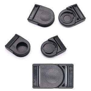 Boucle latérale rotative en plastique 28 mm pour sacs, durable - Product Image 1