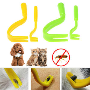 Pince à épiler de nettoyage pour animaux de compagnie en plastique de luxe en gros d'usine 2 pièces outil de crochet de retrait de tiques pour animaux de compagnie - Product Image 2