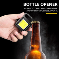 Porte-clés COB de poche avec base magnétique et mini lampe de poche pour les tâches d'urgence en plein air ou de bricolage