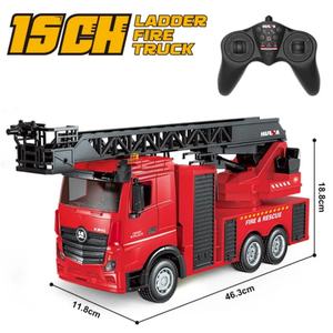 SJY-1361 1/18 2.4G 15CH Camion de pompiers télécommandé avec échelle (version améliorée) – Véhicule d'ingénierie lanceur d'eau et élévateur de secours - Product Image 2