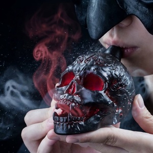 Silbato de Cerámica Tallado con Forma de Calavera, Silbato Mayan Azteca, Decoración de Terror para Halloween, Generador de Ruido, Venta al por Mayor, Dos Opciones de Color - Product Image 3