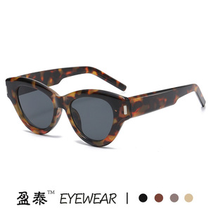 แว่นตา แว่นกันแดดทรงแคทอาย UV400 กรอบพีซี ผู้หญิง น้ำหนักเบา แฟชั่น - Product Image 5