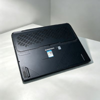 Laptop da Gaming Quasi Nuovo M-S-I GT77 con I9-13980HX, RTX4090, 16GB GPU Discreta, 16GB DDR5, 512GB SSD, Schermo Ultra-chiaro 17.3'' 4K 144Hz