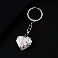 Ywyougang Porte-clés Cœur Gravé 4 Couleurs, Cadre Photo Ouvrable, Pendentif Amour en Acier Inoxydable, Cadeau
