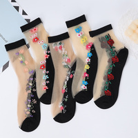 Déodorant d'été respirant Crystal Glass Short Thin Mesh Floral Print Mid Tube Chaussettes pour femmes