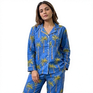 Ensemble de pyjama pour femmes en coton bleu de qualité supérieure avec imprimé palmiers, chemise à manches longues à imprimé floqué, vêtements de détente pour le printemps, l'été et l'automne - Product Image 1