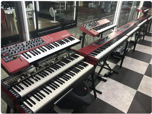<span class=keywords><strong>Nord</strong></span> <span class=keywords><strong>Stage</strong></span> 4 Clavier de scène numérique <span class=keywords><strong>88</strong></span> touches avec fonction de synthétiseur, pour performance et composition, entièrement équipé, à mécanique à marteaux lourds - Product Image 6