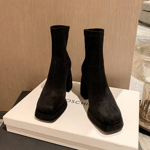 حذاء نسائي ممتاز من جلد الغزال الروماني CE ROHS توي 8 من جلد الخنزير مربع إصبع القدم يسحب في فصل الشتاء والخريف والربيع - Product Image 5