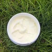 Vaseline de qualité supérieure USP, liquide blanc hydratant en vrac, et pétrolatum jaune de qualité industrielle pour cosmétiques