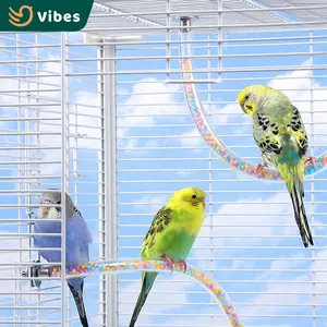 Vente en gros d'accessoires pour cage à oiseaux 40cm 80cm perroquet transparent debout en PU perchoir en acrylique coloré pour oiseaux support pour bonbons et oiseaux