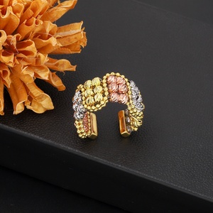 Jxx Juego de 2 piezas de anillos y brazaletes abiertos con dijes, chapados en oro de 24k, anillos de cuentas bicolor para mujer, joyería - Product Image 3