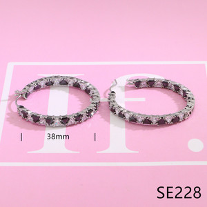 SJS90-V Glam Mixed Dark Crystal Circle Stud Earrings อุปกรณ์เสริมสำหรับงานปาร์ตี้ไนท์คลับสุดอินเทรนด์ - Product Image 1