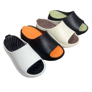 Sandalias BreezeStep Personalizadas con Suela Gruesa y Amortiguación para Hombre, Sandalias Cómodas de EVA de Alta Calidad, Antideslizantes, Transpirables - Product Image 3