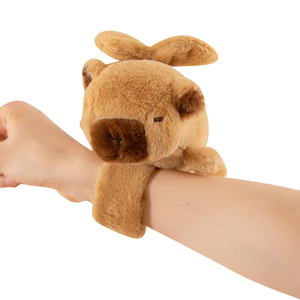 Juguetes de peluche de <span class=keywords><strong>capibara</strong></span>: pulseras de golpeo, llaveros, animales de peluche con movimiento de ala y vibración, peluches suaves, pequeños regalos de boutique al por mayor - Product Image 6