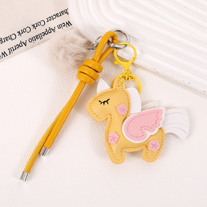 Colgante creativo de lujo para bolso de otoño-invierno, hecho a mano con costuras en contraste y diseño de <span class=keywords><strong>caballo</strong></span>, también como colgante para teléfono - Product Image 3