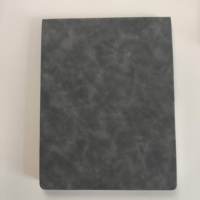 Ensemble de papeterie pliable en PU rigide 22,5*29 cm avec bloc-notes, notes adhésives, pinces à papier, papier kraft, stylo et support pour téléphone portable – Vente en gros