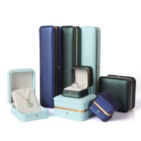 Boîte de rangement pour bijoux en cuir PU personnalisée de luxe avec logo, pour bagues, boucles d'oreilles, pendentifs, bracelets, colliers, avec bordure dorée