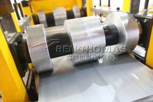 Hochgeschwindigkeits-Stahlspulen-Leitplanken form maschine zur Unterstützung des schnellen Umschaltens der Tür verkleidung spezifikationen - Product Image 4