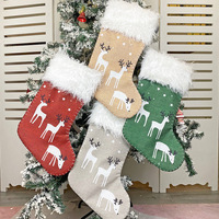 Sacs cadeaux de Noël en forme de chaussettes, décorations de Noël imprimées rennes, sacs cadeaux, ornements de bonbons, décorations suspendues