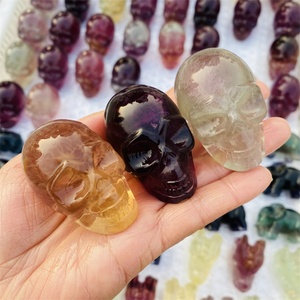 Calaveras de Cristal Arcoíris al por Mayor, Talladas a Mano, Calaveras de Fluorita Natural Multicolor - Product Image 4